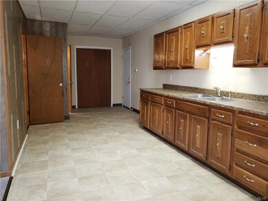 592 Main St unit Rear, Slatington, PA 18080 - photo 3
