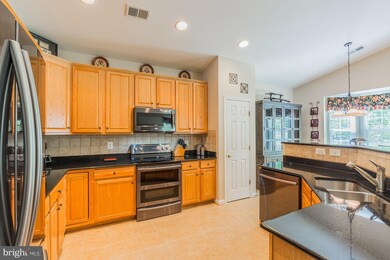 3963 Great Harvest Ct, Dumfries, VA 22025 - photo 7