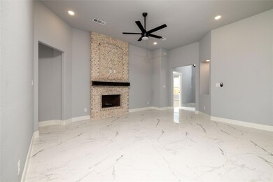 629 Vaquero St, White Settlement, TX 76108 - photo 5