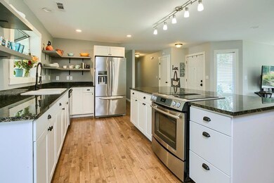 1360 N Modoc Ave, Medford, OR 97504 - photo 6