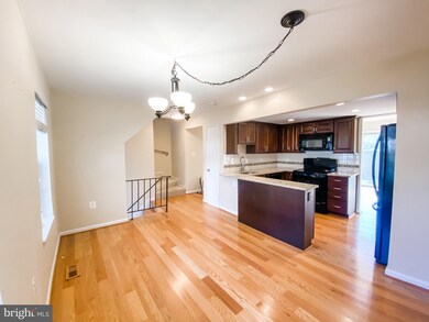 9628 Lindenbrook St, Fairfax, VA 22031 - photo 6