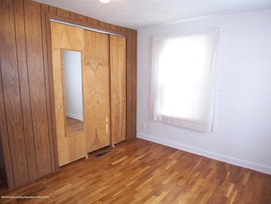 922 Ferley St, Lansing, MI 48911 - photo 7