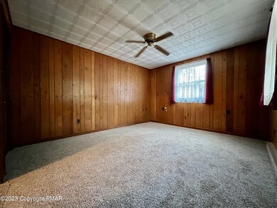 1121 Acorn Dr, Kunkletown, PA 18058 - photo 7