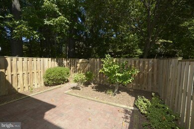 11503 Shell Flower Ln, Columbia, MD 21044 - photo 3
