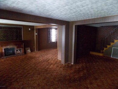 145 E Columbus Ave, Nesquehoning, PA 18240 - photo 4