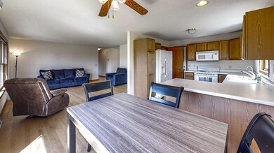 1405 Evergreen Dr, Janesville, WI 53546 - photo 7