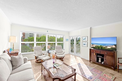 Carlton Tower unit 2E, Fort Lauderdale, FL 33304 - photo 2