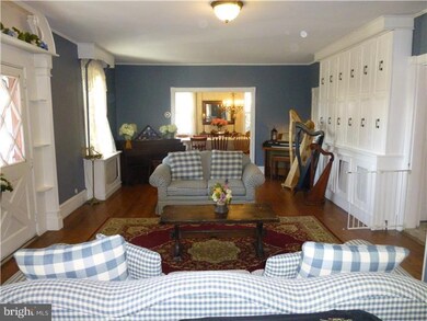 563 Belmont Ave, Southampton, PA 18966 - photo 7