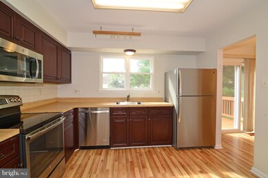 3730 Carrisa Ln, Olney, MD 20832 - photo 6