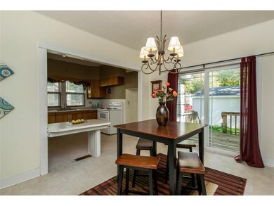 616 18th St SE, Cedar Rapids, IA 52403 - photo 4