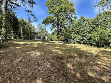 114 Millers Corner Rd, Palmyra, ME 04965 - photo 2