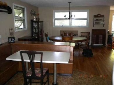 8 Venice St, Milford, MA 01757 - photo 6