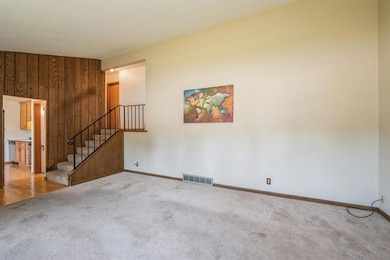 3316 Sue Ln NW, Cedar Rapids, IA 52405 - photo 7