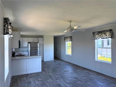 443 Hy-Vue Dr, Saxonburg, PA 16056 - photo 6