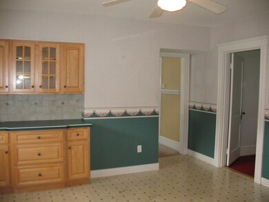 15 May Ct unit 2, Methuen, MA 01844 - photo 5