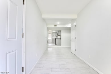 220 E Munsell Ave unit 1, Linden, NJ 07036 - photo 3