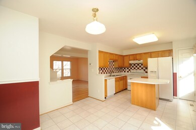 8251 Vermont Place, Manassas, VA 20111 - photo 6