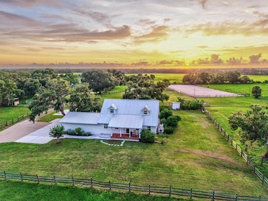 5710 Vanderipe Rd, Sarasota, FL 34241 - photo 2