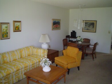 13613 N Newcastle Dr unit 27, Sun City, AZ 85351 - photo 4