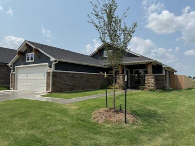 10537 NW 32nd St, Yukon, OK 73099 - photo 5