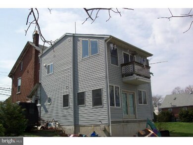 950 Main St, Pennsburg, PA 18073 - photo 2