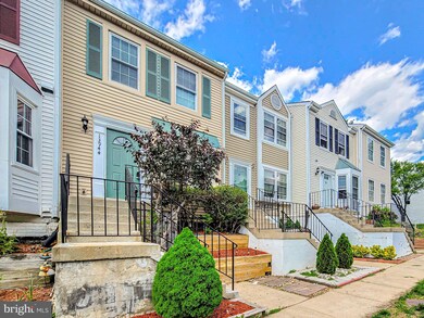 13944 Big Yankee Ln, Centreville, VA 20121 - photo 2