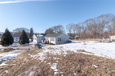 14 Stuart St, Westerly, RI 02891 - photo 4