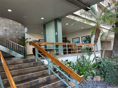 Ilikai Marina unit 1492, Honolulu, HI 96815 - photo 3
