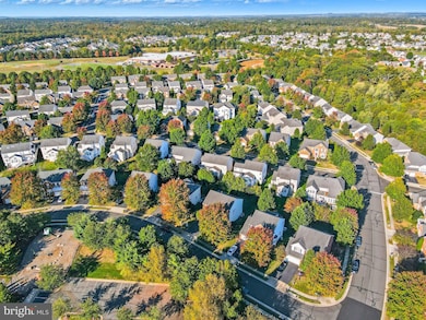 6837 Rathbone Place, Gainesville, VA 20155 - photo 3