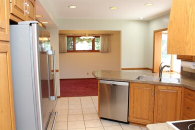 2920 Logan Dr, Erie, PA 16506 - photo 7