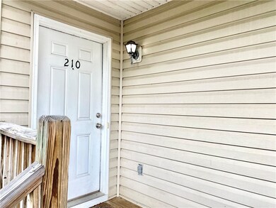 210 Camellia Ct, Brunswick, GA 31520 - photo 2