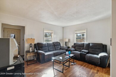 1008 W Mt Hope, Lansing, MI 48910 - photo 6