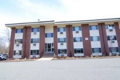 74 Beach St unit 2-2, Woburn, MA 01801 - photo 2