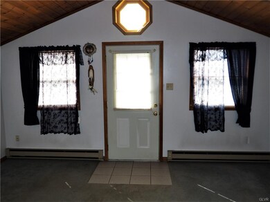 3111 N 2nd St, Whitehall, PA 18052 - photo 7