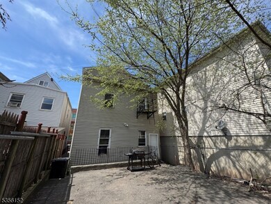 200 Bergen St, Newark, NJ 07103 - photo 6