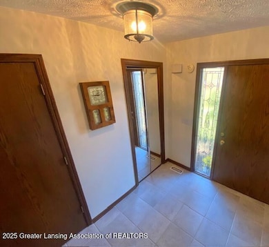 1853 Burrwood Cir, East Lansing, MI 48823 - photo 4