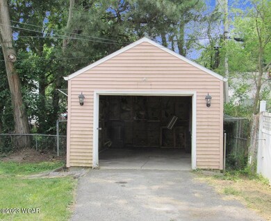 GARAGE WAYNE ST