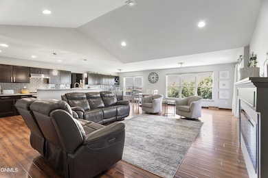 5481 Sweet Clover Ln, Williston, ND 58801 - photo 5