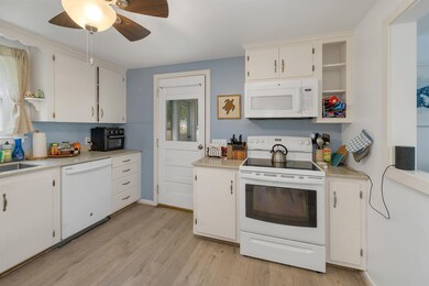 74 Pine St, Rollinsford, NH 03869 - photo 4