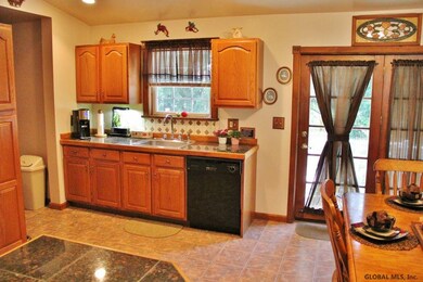 5 Rhode Island Ave, Rensselaer, NY 12144 - photo 6