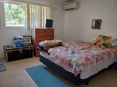 Bedroom, Primary