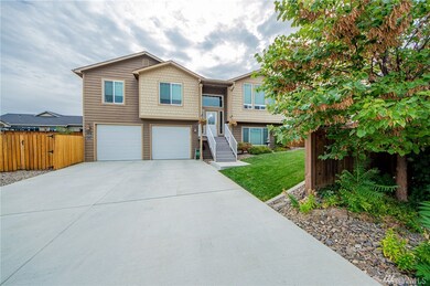 317 S Jarvis Ave, East Wenatchee, WA 98802 - photo 2