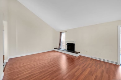 32 Hollister Way S unit 32, Glastonbury, CT 06033 - photo 3