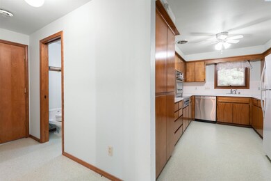 3806 W 17th Ave, Kennewick, WA 99338 - photo 7