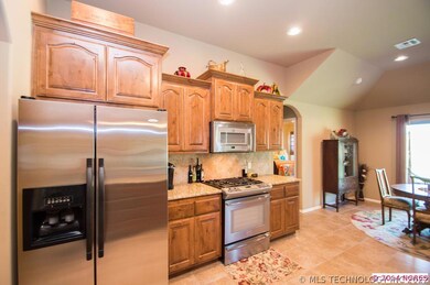 8426 N 76th Ave E, Owasso, OK 74055 - photo 5