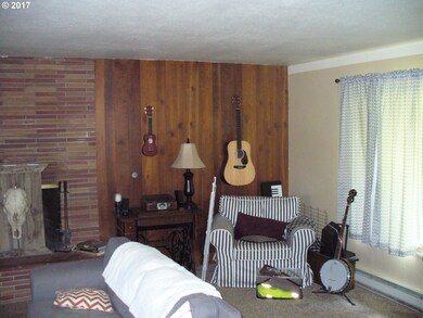 2065 E 17th Ave, Eugene, OR 97403 - photo 5