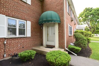 69 Emerson Gardens Rd unit 69, Lexington, MA 02420 - photo 2