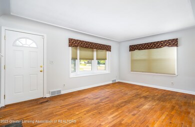 1901 Devonshire Ave, Lansing, MI 48910 - photo 5