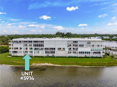 Miles of Majestic River Views