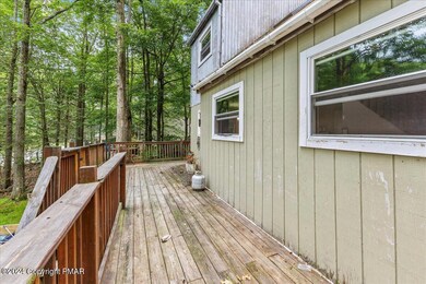 03-HomeView_Media-7128_Glouster_Rd.-#3